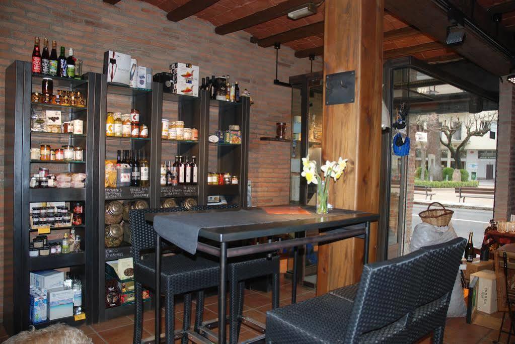 Hostal Torras Sant Hilari Sacalm Dış mekan fotoğraf