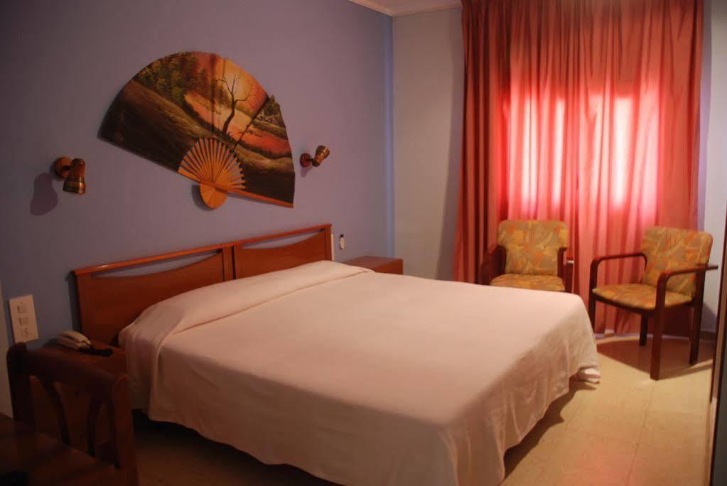 Hostal Torras Sant Hilari Sacalm Dış mekan fotoğraf
