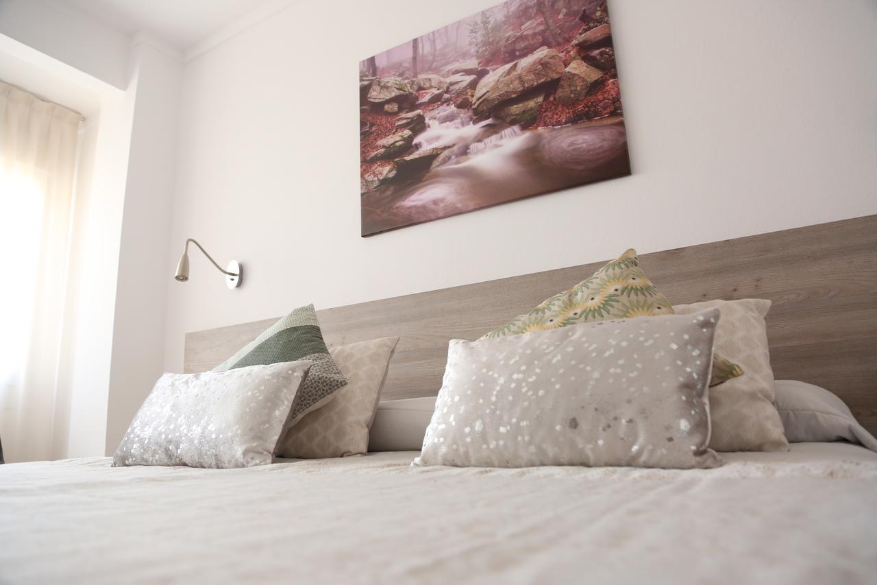 Hostal Torras Sant Hilari Sacalm Dış mekan fotoğraf