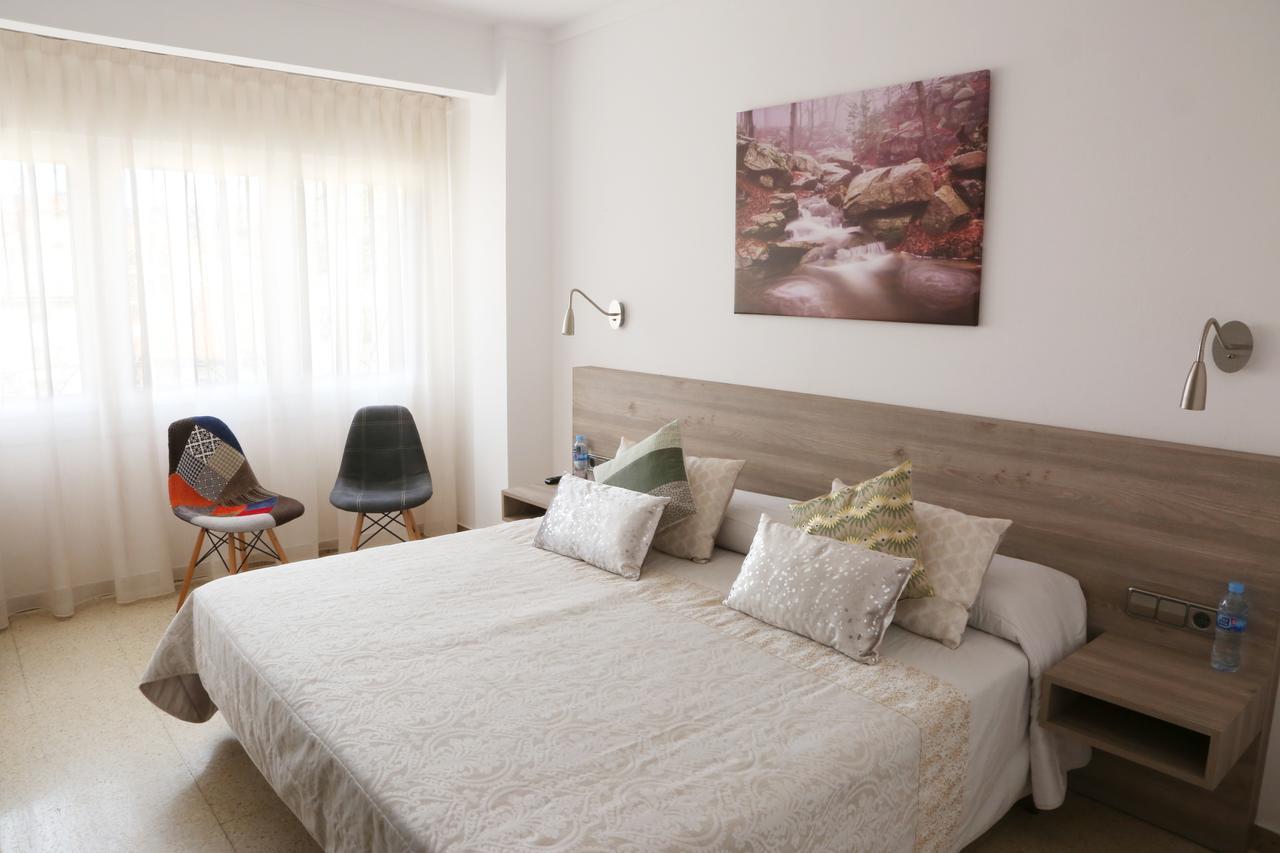 Hostal Torras Sant Hilari Sacalm Dış mekan fotoğraf