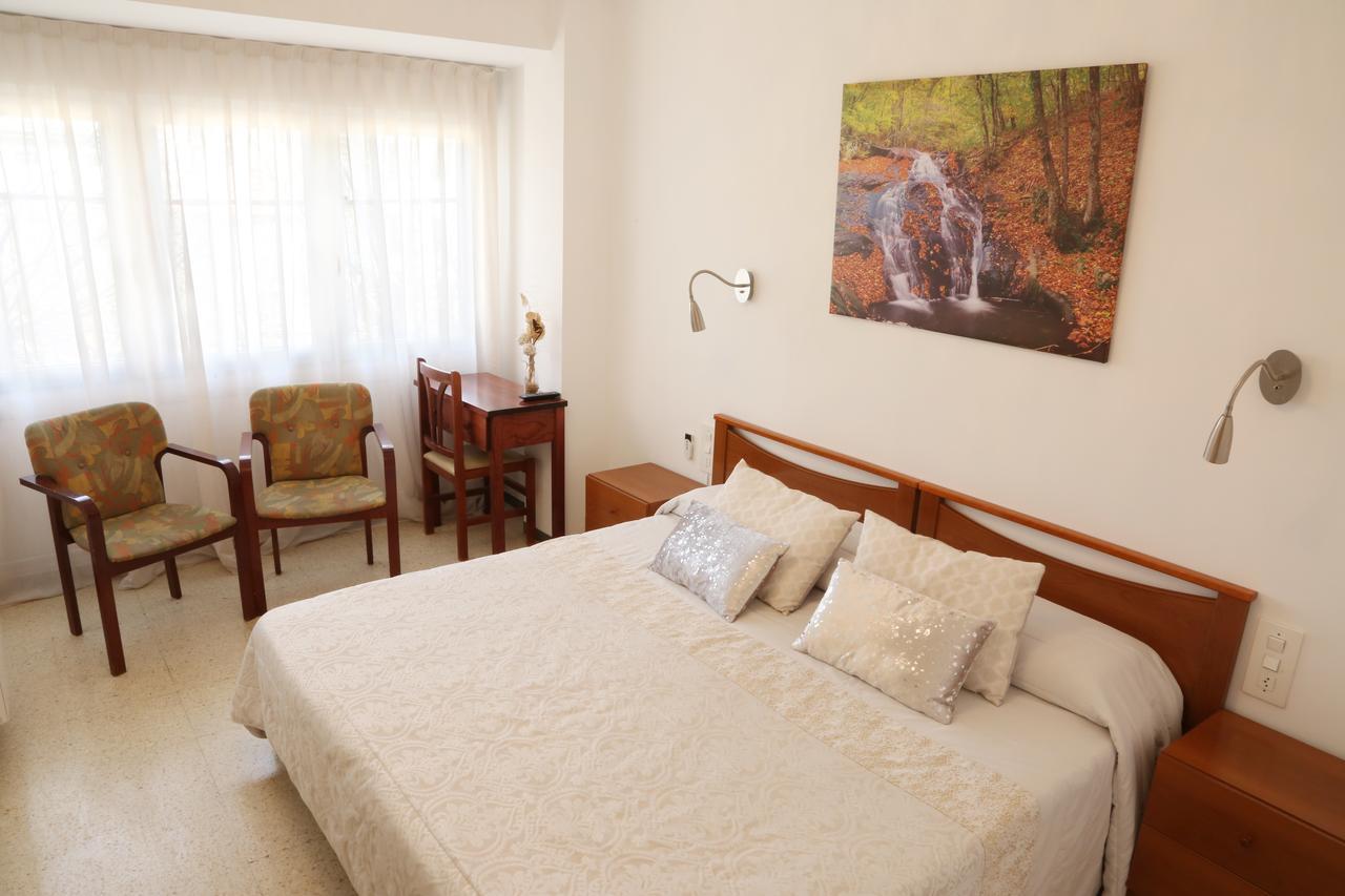 Hostal Torras Sant Hilari Sacalm Dış mekan fotoğraf